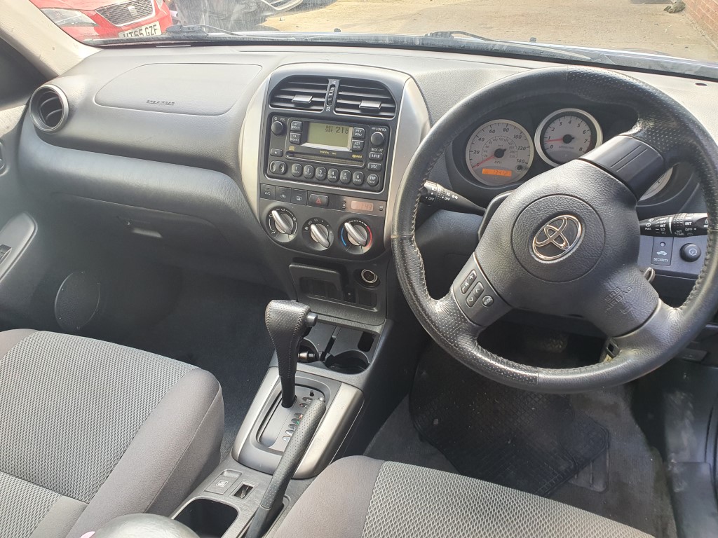 REF 234 TOYOTA RAV 4 XT3-VVTI MK2 2.0 PETROL 2004 AUTO 4 SPEED