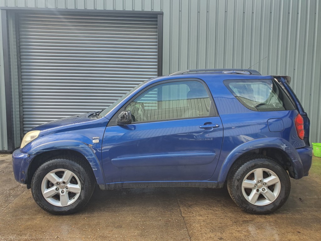 REF 234 TOYOTA RAV 4 XT3-VVTI MK2 2.0 PETROL 2004 AUTO 4 SPEED