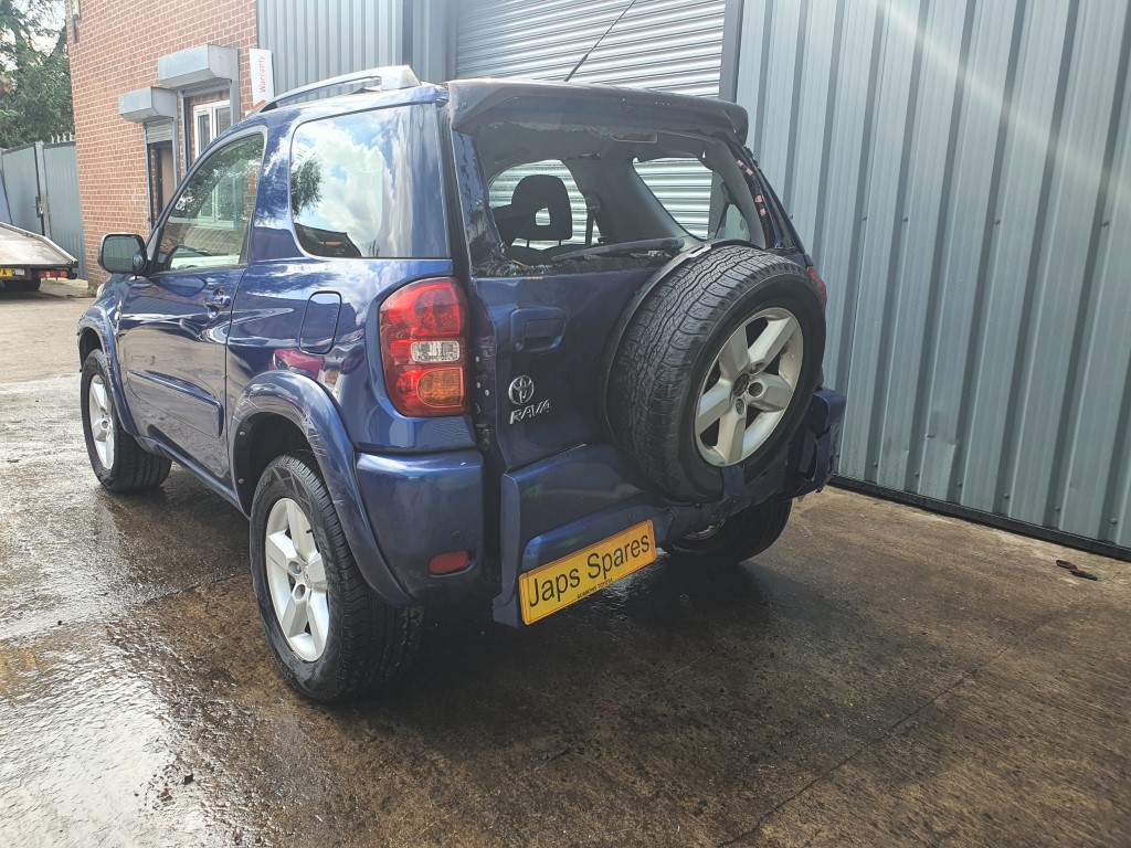 REF 234 TOYOTA RAV 4 XT3-VVTI MK2 2.0 PETROL 2004 AUTO 4 SPEED