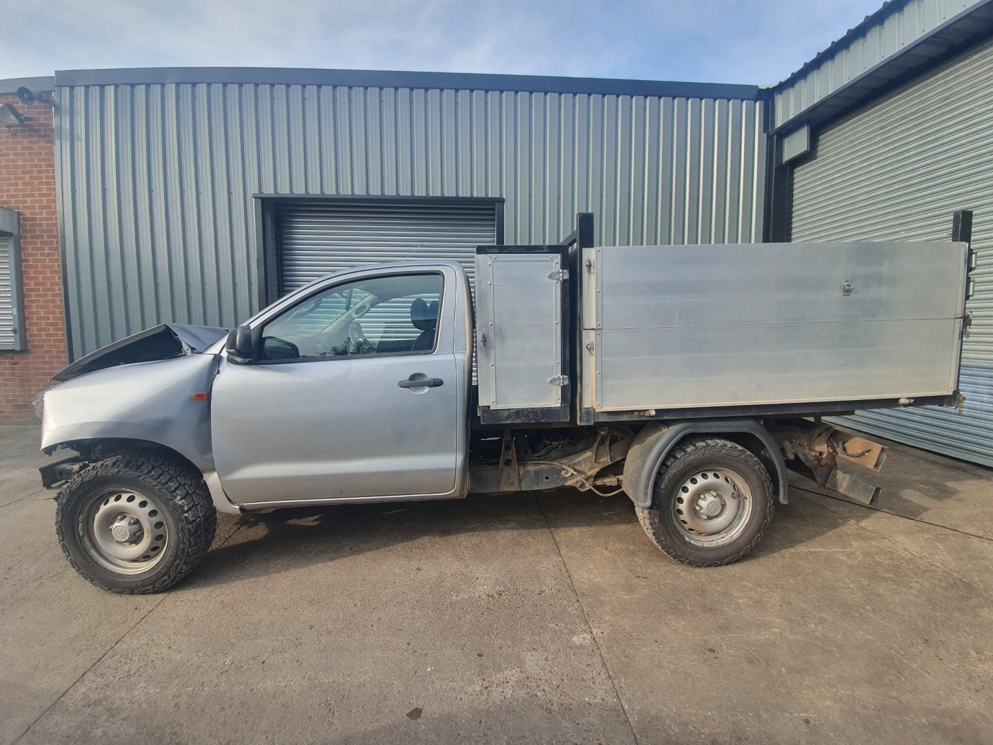 REF 235 TOYOTA HILUX MK7 ACTIVE SINGLE CAB 2016 MK7 2.5D4D