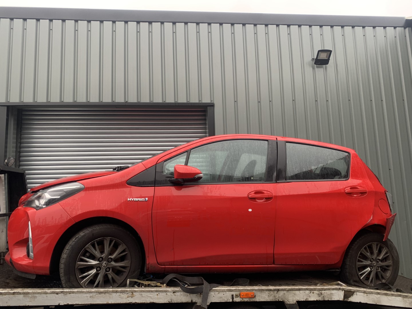 REF 243 TOYOTA YARIS MK3 HYBRID 1.5PH 1 SPEED AUTO