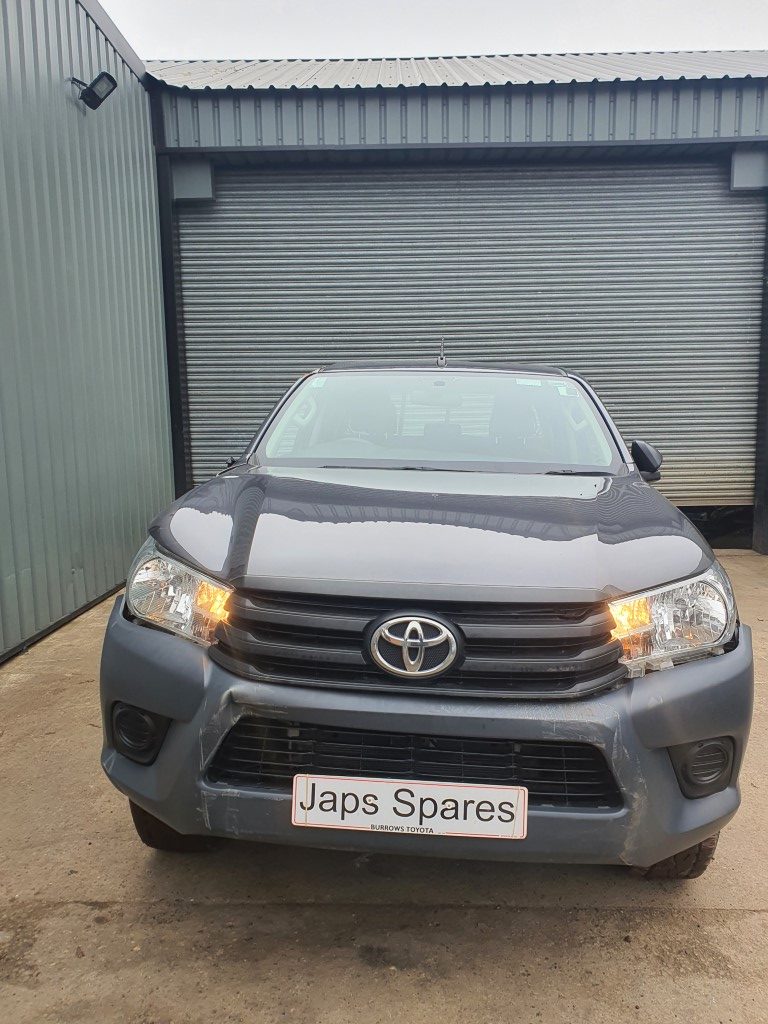 REF 246 TOYOTA HILUX DCB ACTIVE 4X4 MK8 YEAR 2018 2.4D4D