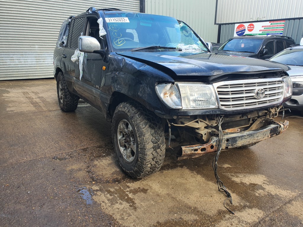 REF 248 TOYOTA LANDCRUISER AMAZON VX 100 SERIES2000 4.7 PETROL