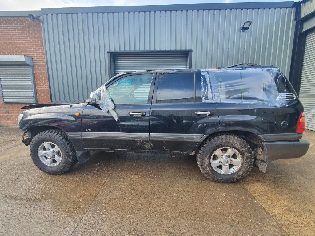 REF 248 TOYOTA LANDCRUISER AMAZON VX 100 SERIES2000 4.7 PETROL