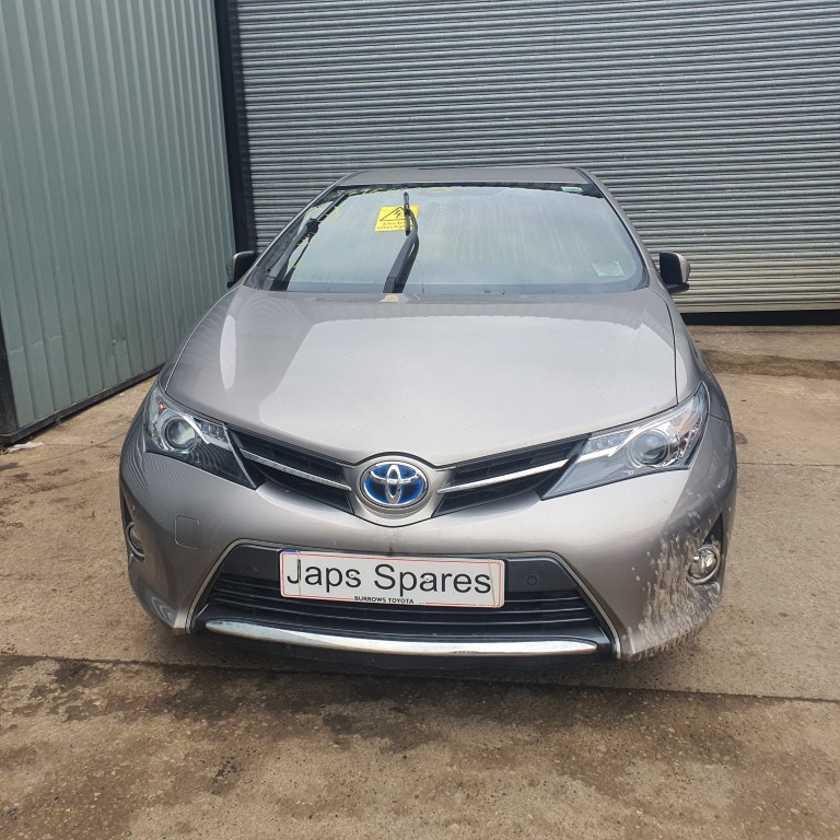 REF 250 TOYOTA AURIS HYBRID MK2 2015 1.8 PETROL HYBRID AUTO