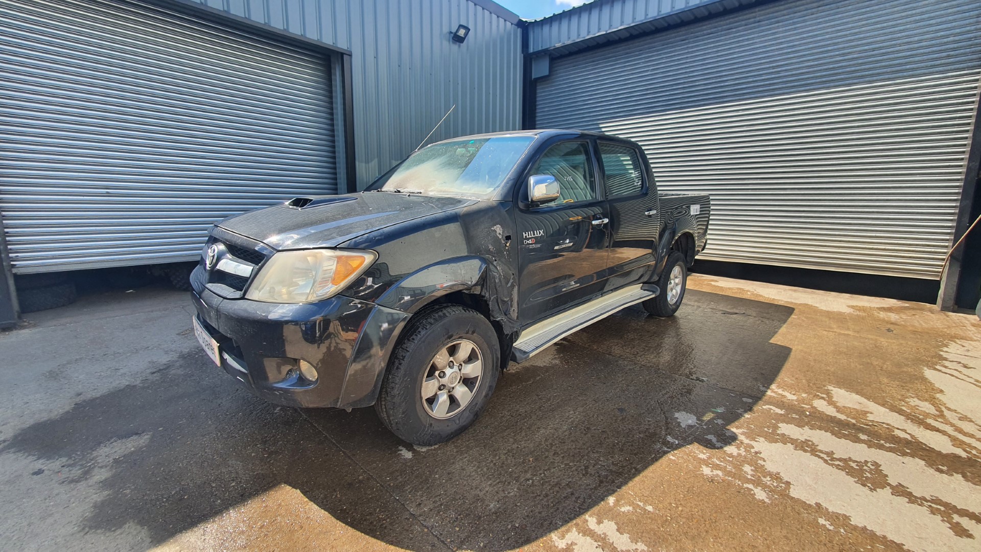 REF 267 TOYOTA HILUX D4D 2009 2.5D4D 5 SPEED MANUAL