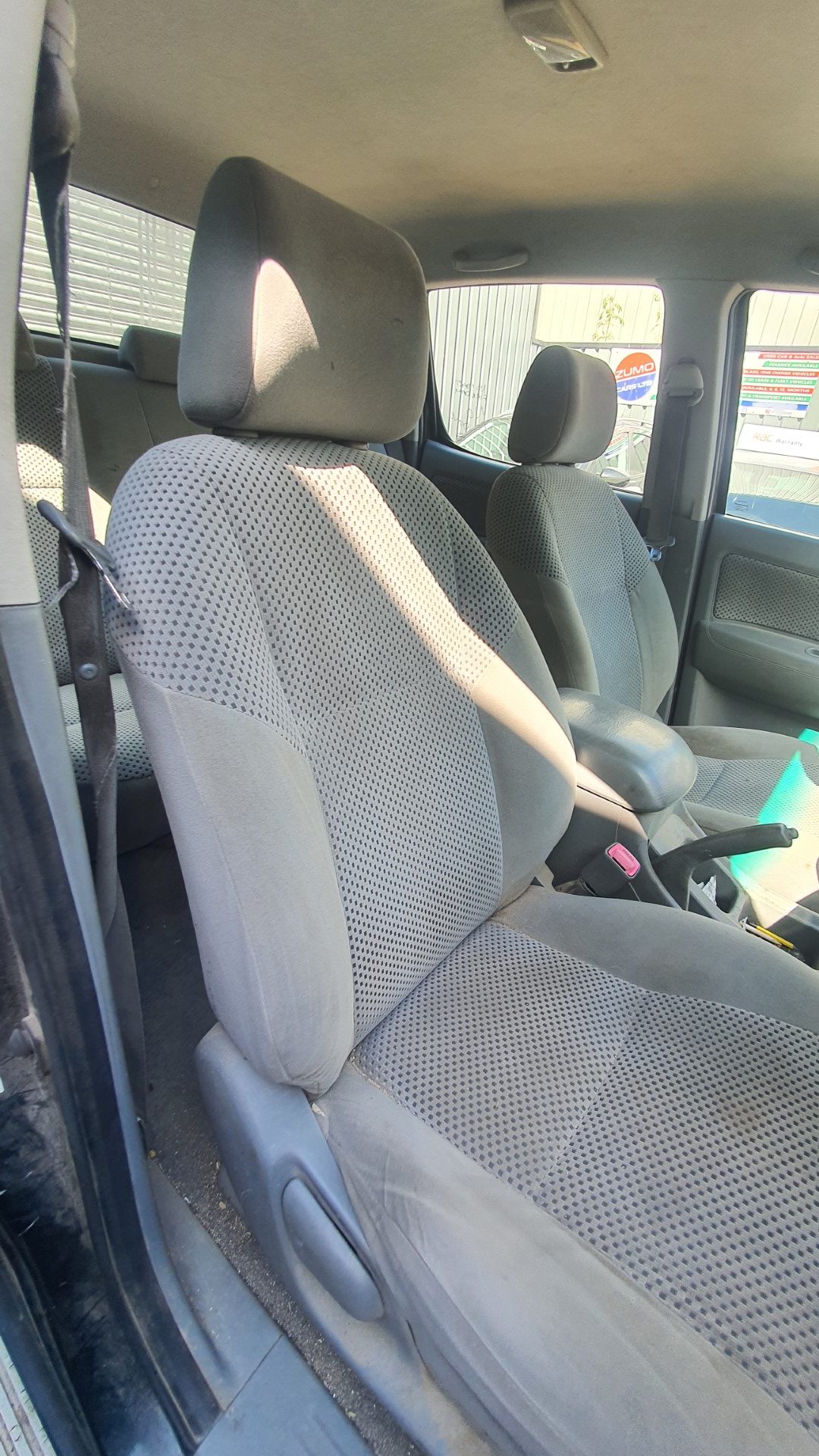 REF 267 TOYOTA HILUX D4D 2009 2.5D4D 5 SPEED MANUAL