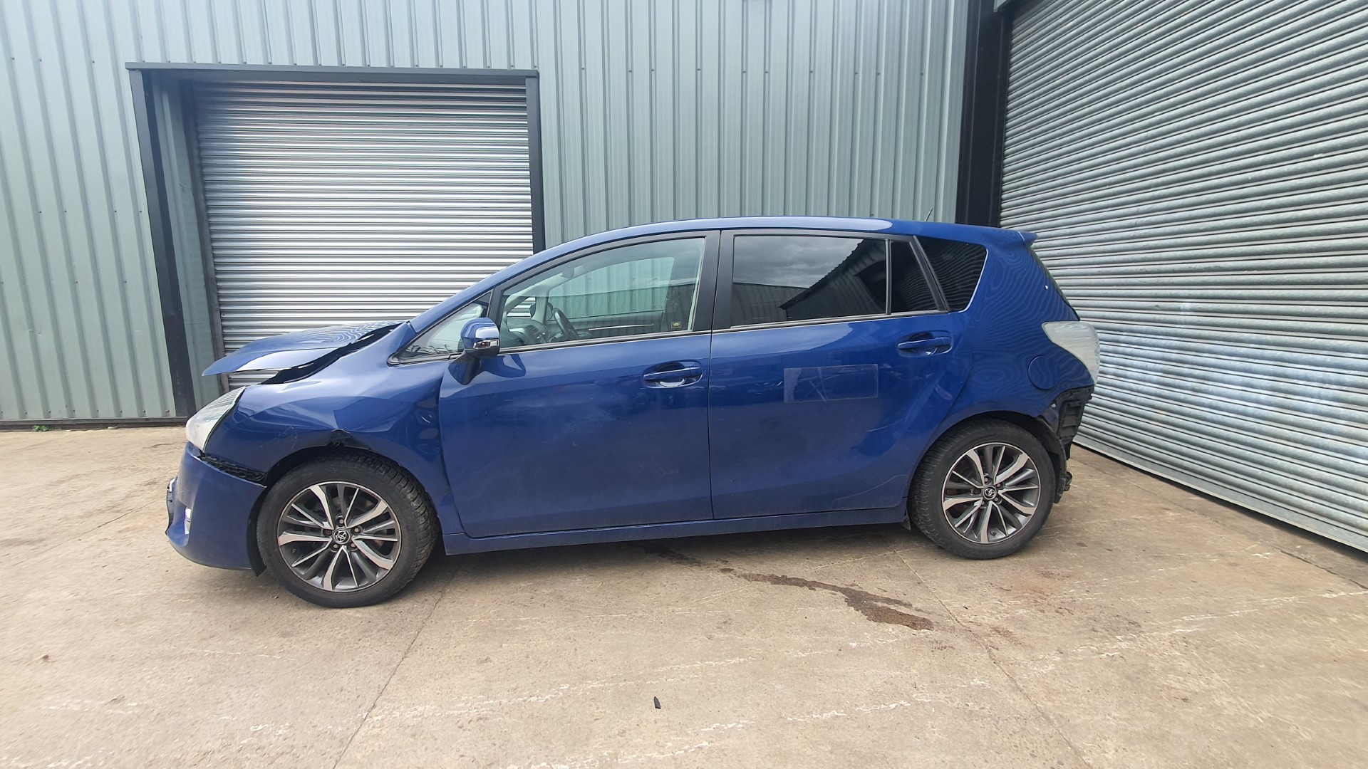 REF 269 TOYOTA VERSO D-4D DESIGN MK2 2016 1.6D4D MANUAL