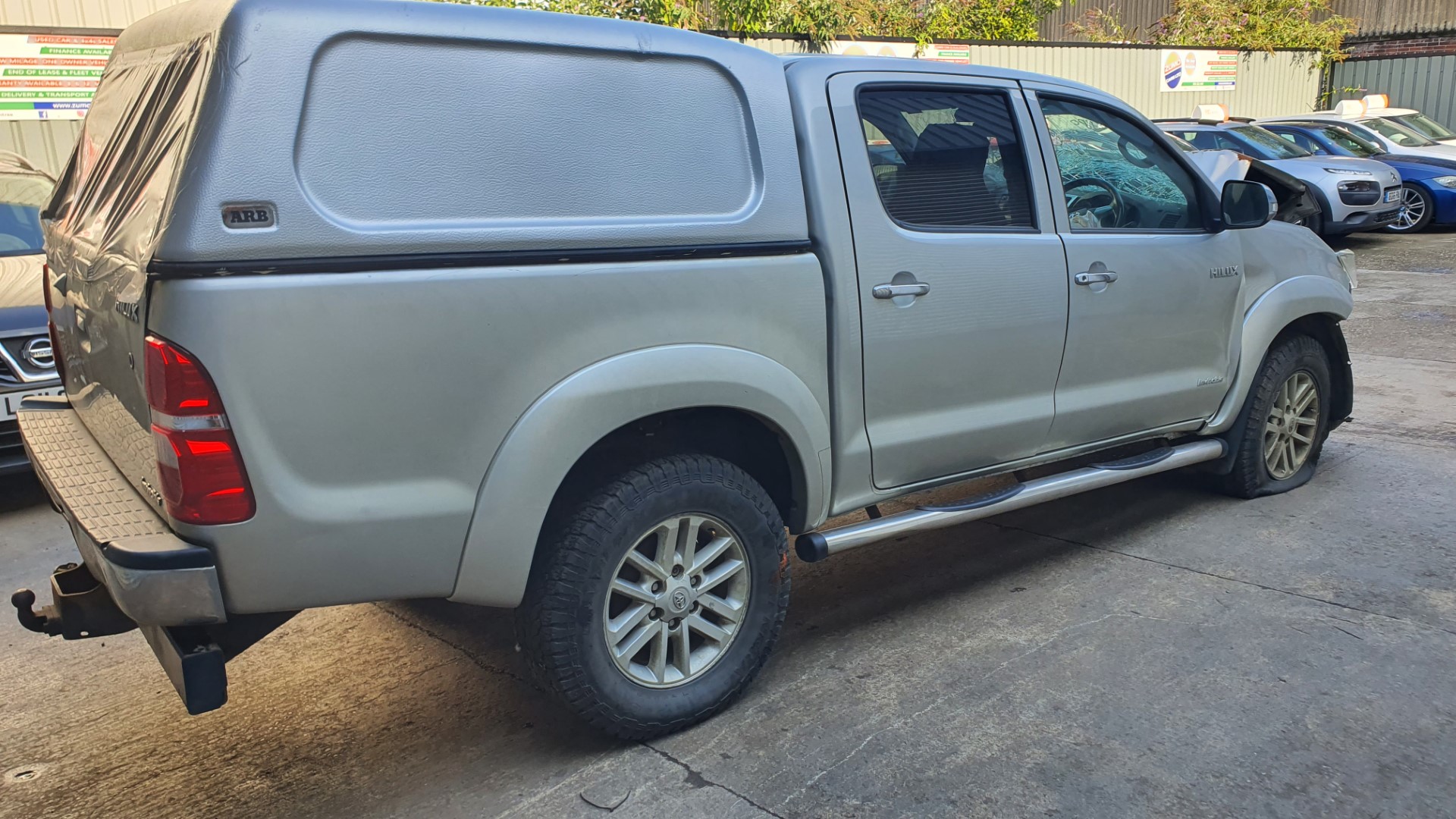 REF 277 TOYOTA HILUX DCB INVINCIBLE 2013 MK7 3.0D4D