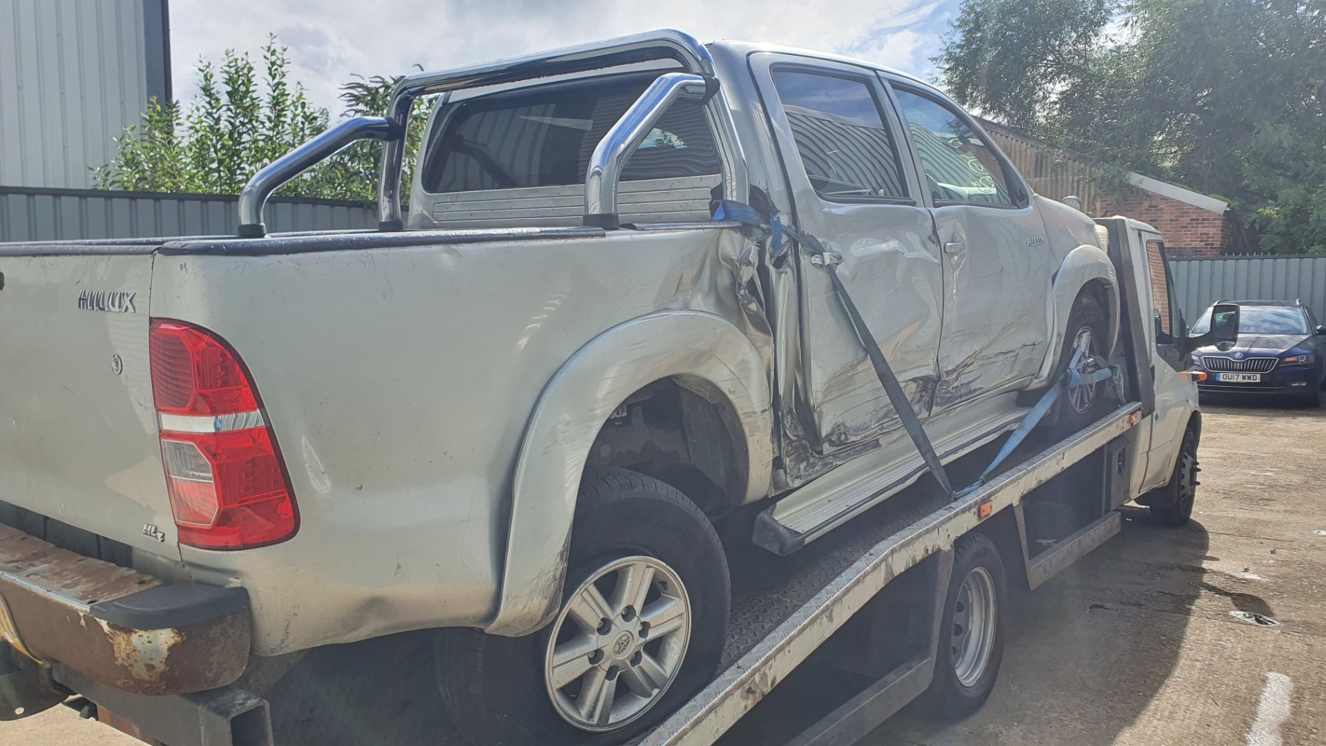 REF 280 TOYOTA HILUX DCB HL3 2012 MK7 2.5D4D 142BHP