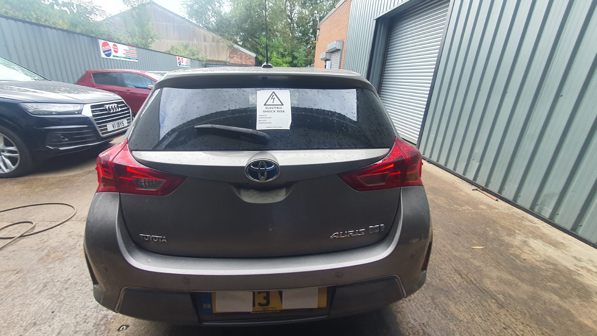 REF 282 TOYOTA AURIS HYBRID 2013 1.8 PETROL HYBRID AUTO