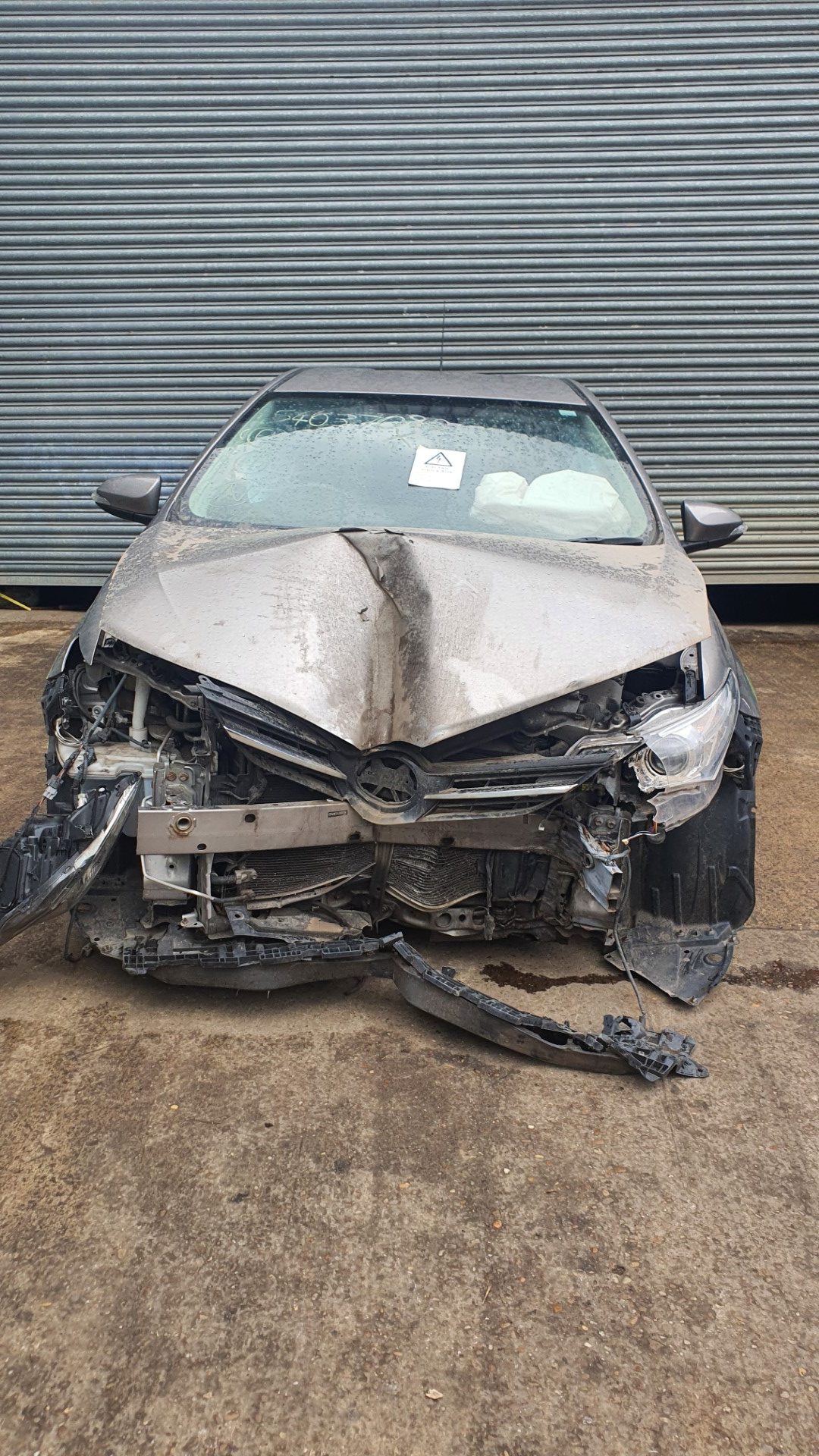 REF 282 TOYOTA AURIS HYBRID 2013 1.8 PETROL HYBRID AUTO