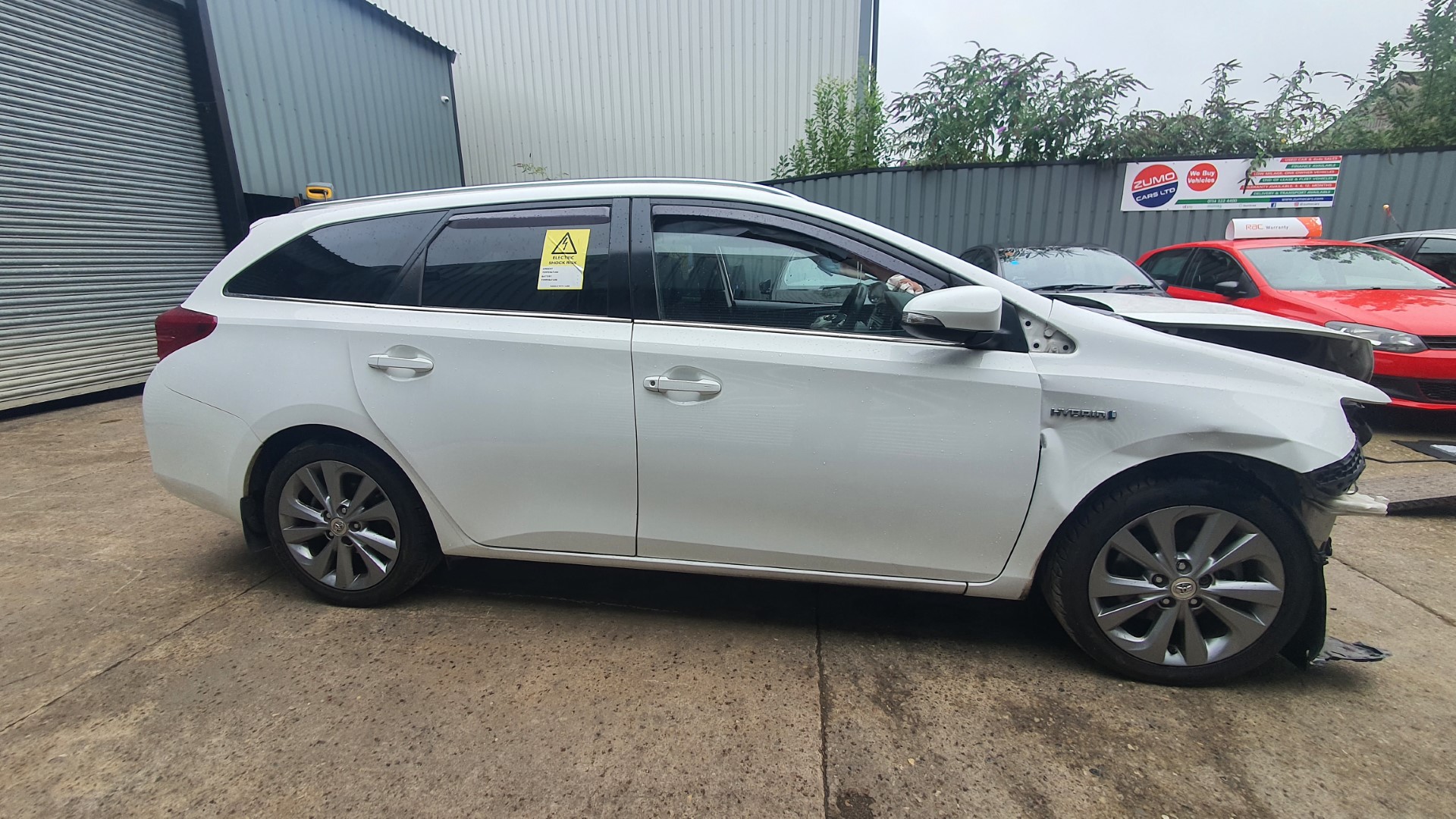 REF 279 TOYOTA AURIS HYBRID ESTATE 2014 1.8 PETROL HYBRID