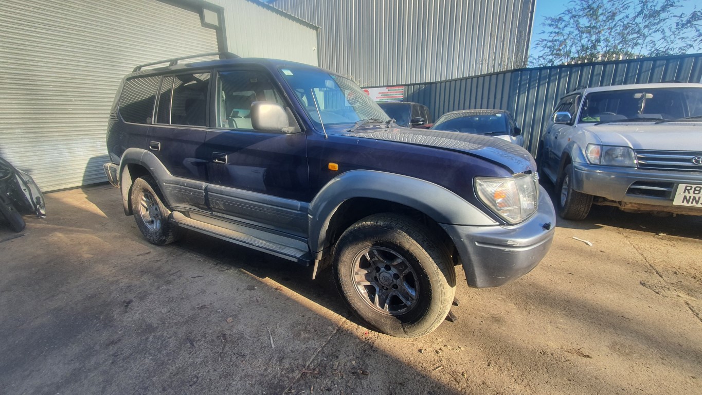 REF 300 TOYOTA LANDCRUISER COLORADO 1998 3.0TD AUTO