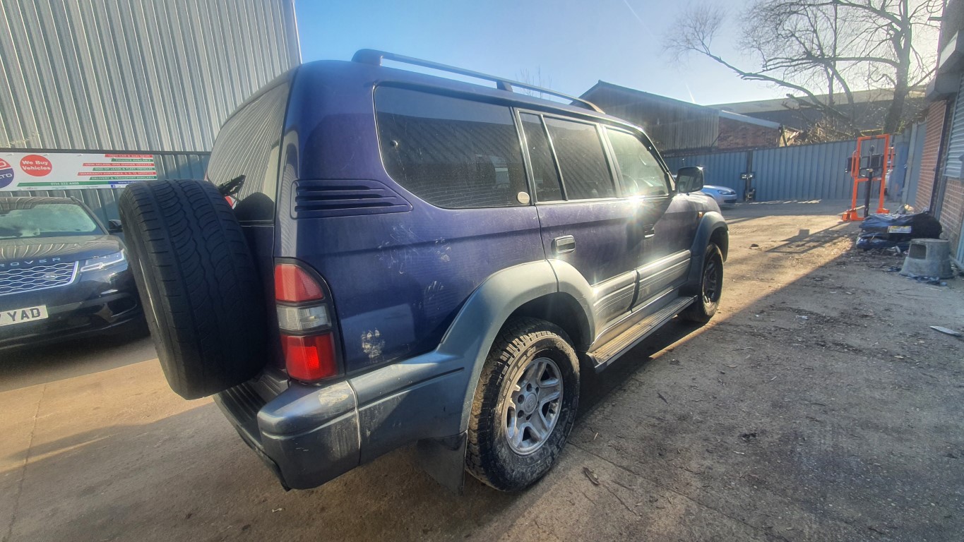 REF 300 TOYOTA LANDCRUISER COLORADO 1998 3.0TD AUTO