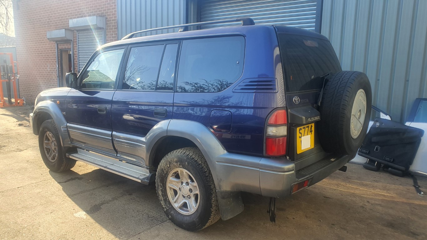 REF 300 TOYOTA LANDCRUISER COLORADO 1998 3.0TD AUTO