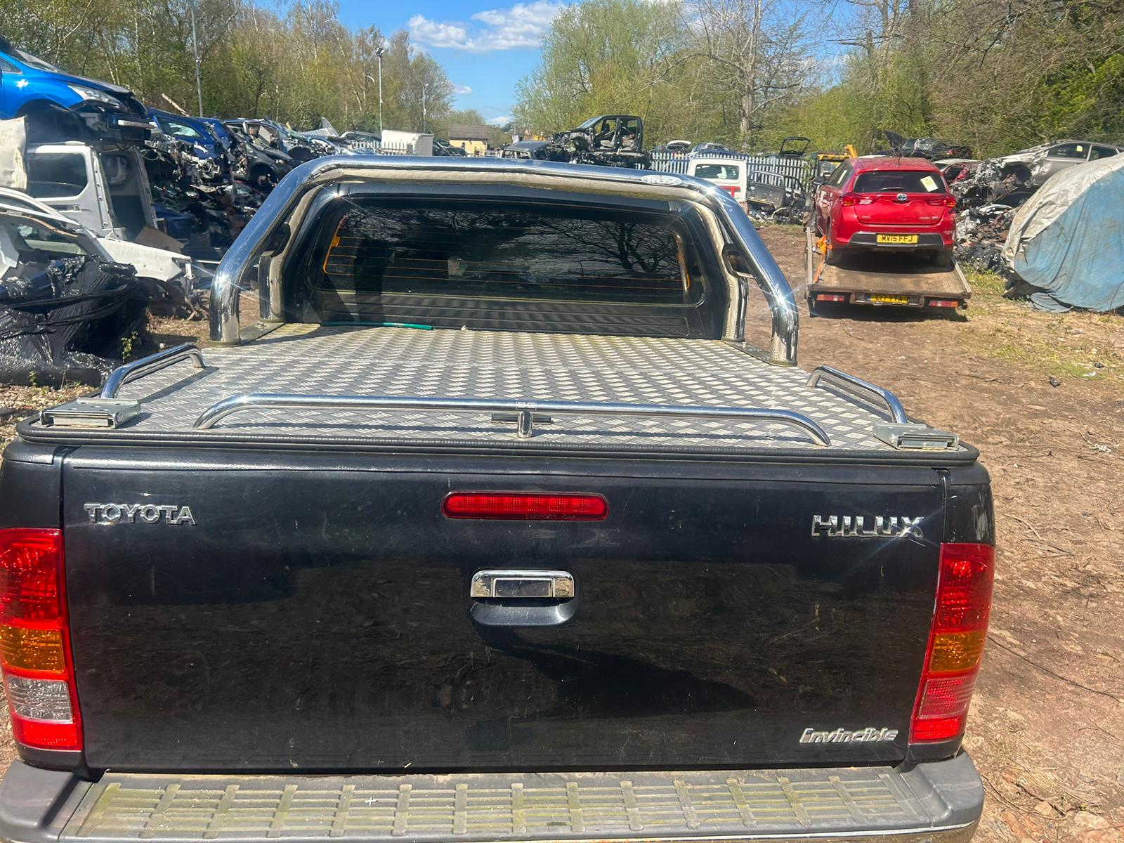 RE 315 TOYOTA HILUX DCB 2007 3.0D4D AUTOMATIC BLACK 209