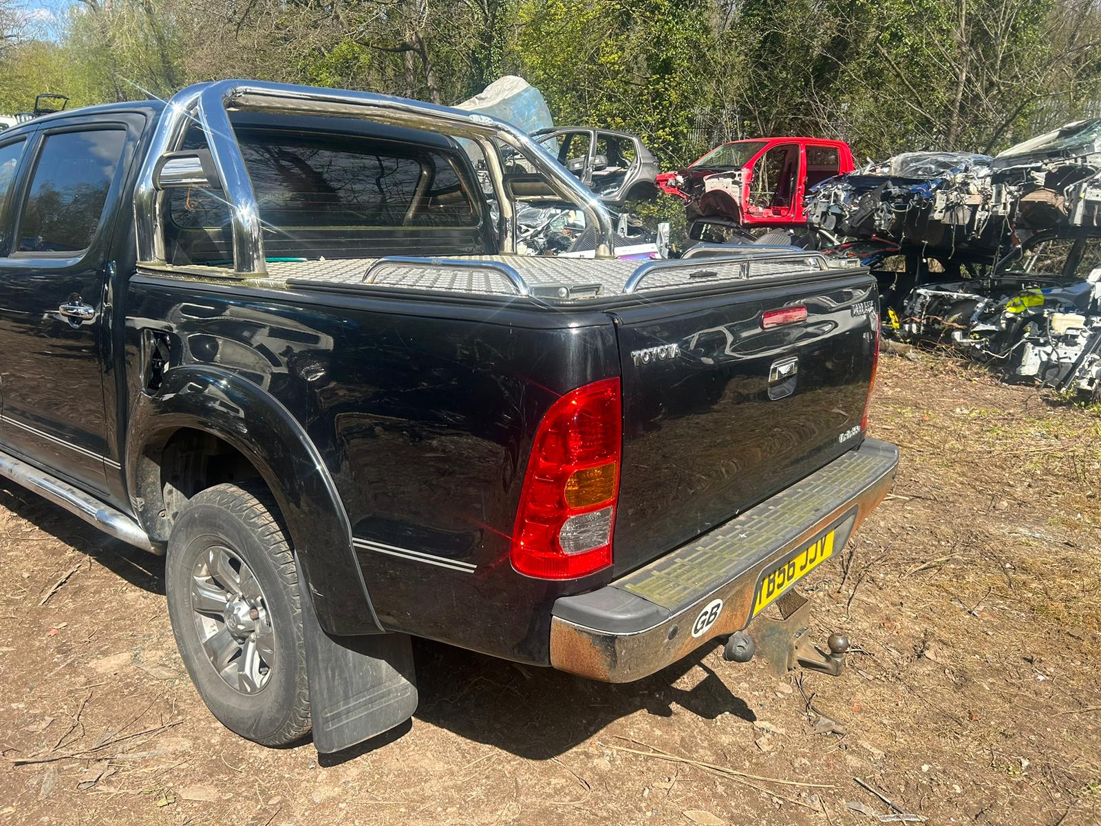 RE 315 TOYOTA HILUX DCB 2007 3.0D4D AUTOMATIC BLACK 209