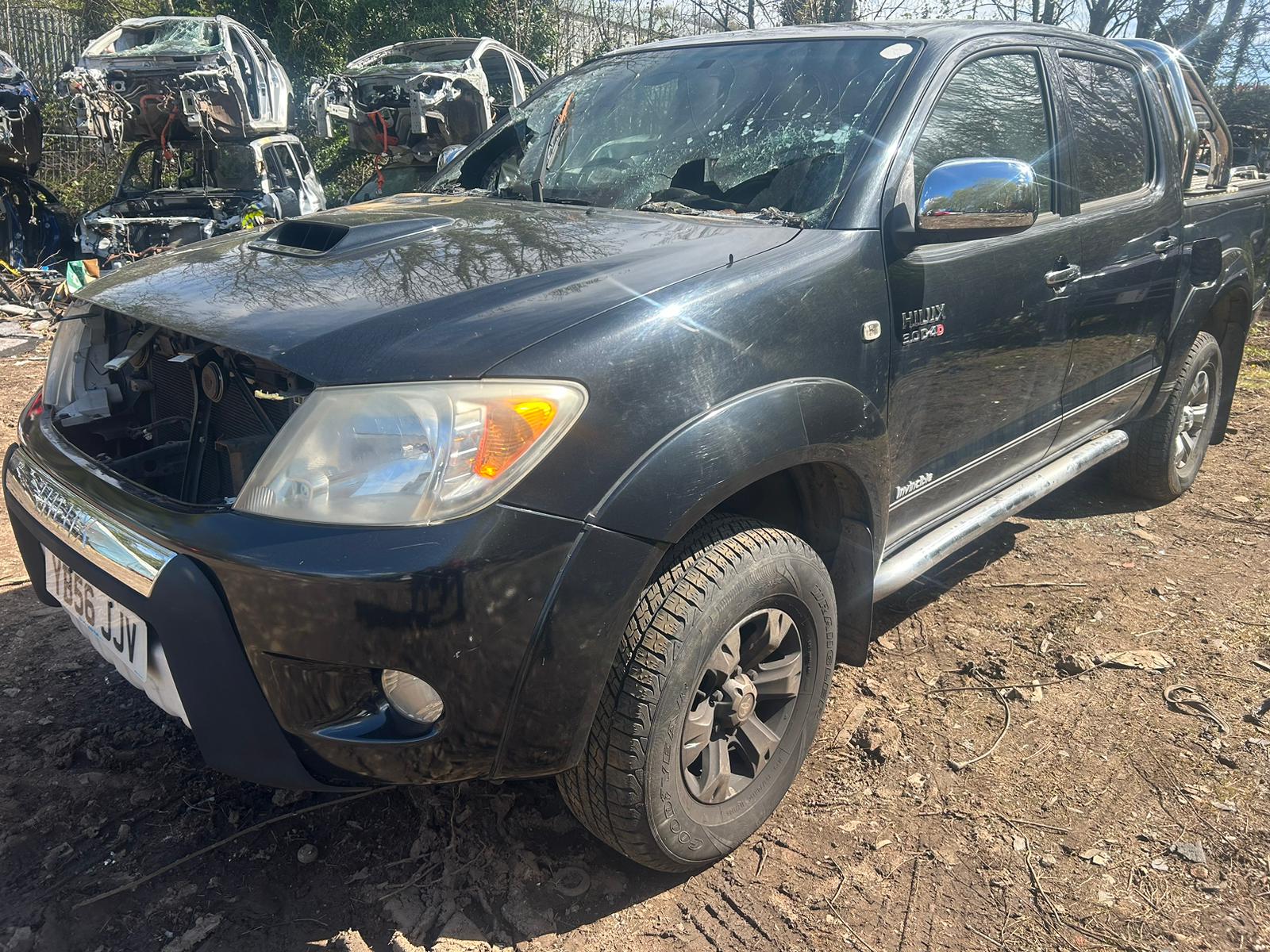 RE 315 TOYOTA HILUX DCB 2007 3.0D4D AUTOMATIC BLACK 209