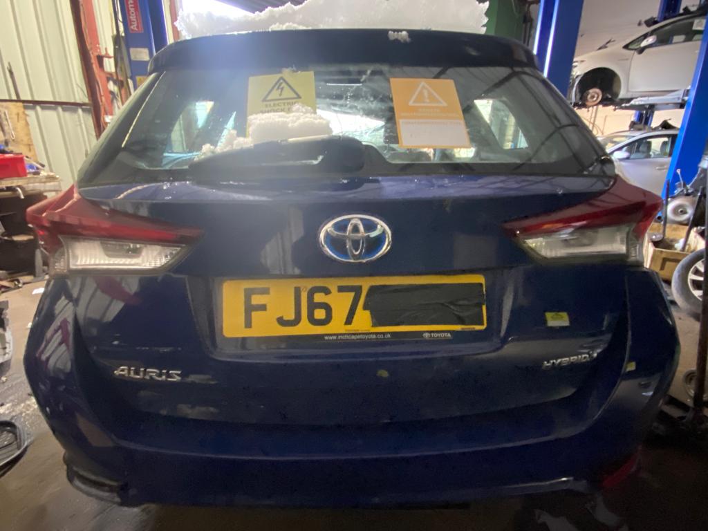 REF 319 TOYOTA AURIS HYBRID ESTATE  2017 MK2 1.8 HYBRID AUTO