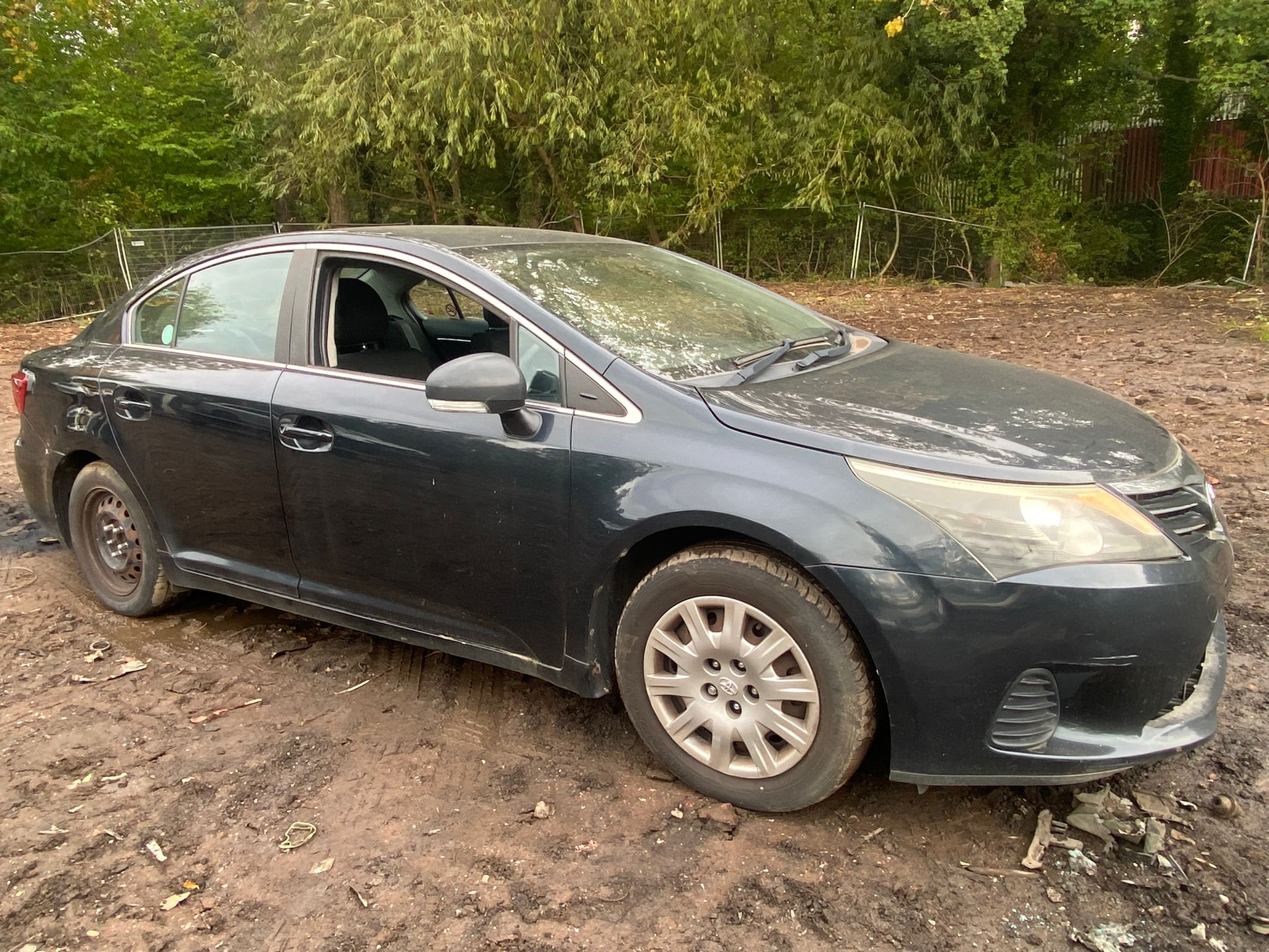 REF 348  TOYOTA AVENSIS SALOON 2.0D4D 6 SPEED MANUAL 2012