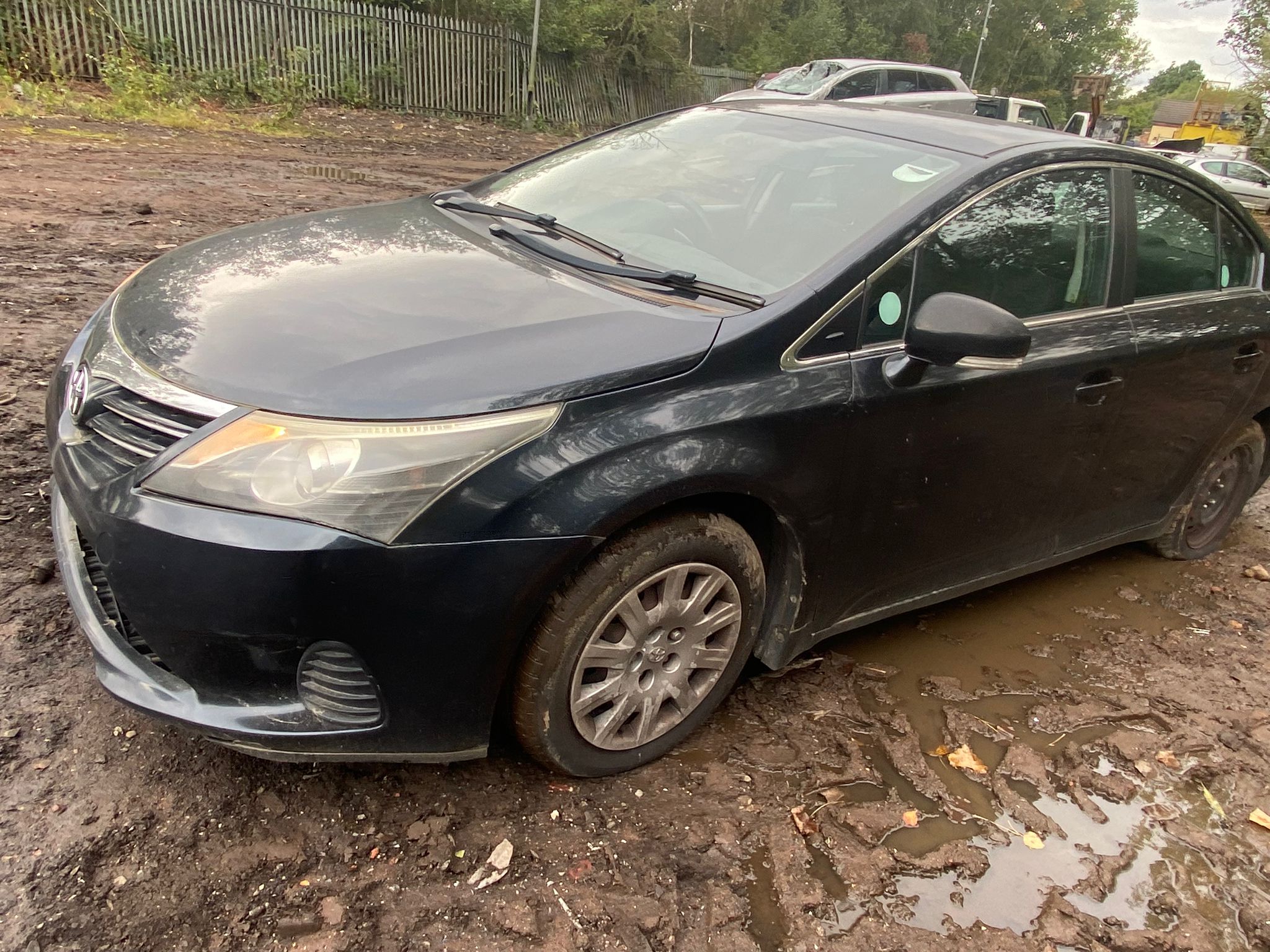 REF 348  TOYOTA AVENSIS SALOON 2.0D4D 6 SPEED MANUAL 2012