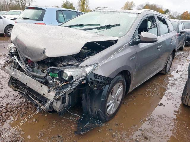 RE 351 TOYOTA AURIS 2013 63 ESTATE 1.8 PETROL HYBRID AUTOMATIC