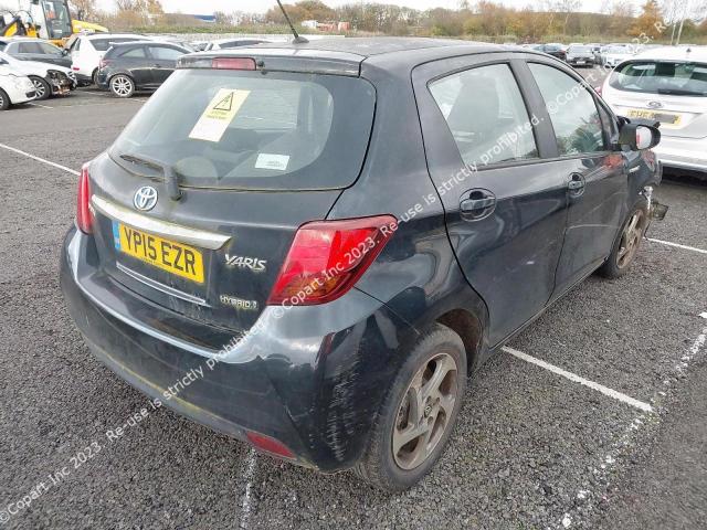 REF 354 TOYOTA YARIS 2015 MK3 1.5 PETROL HYBRID  AUTOMATIC
