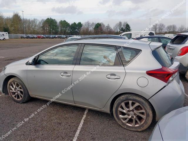 REF 371 TOYOTA AURIS HATCHBACK 2016 1.2 PETROL 6 SPEED MANUAL