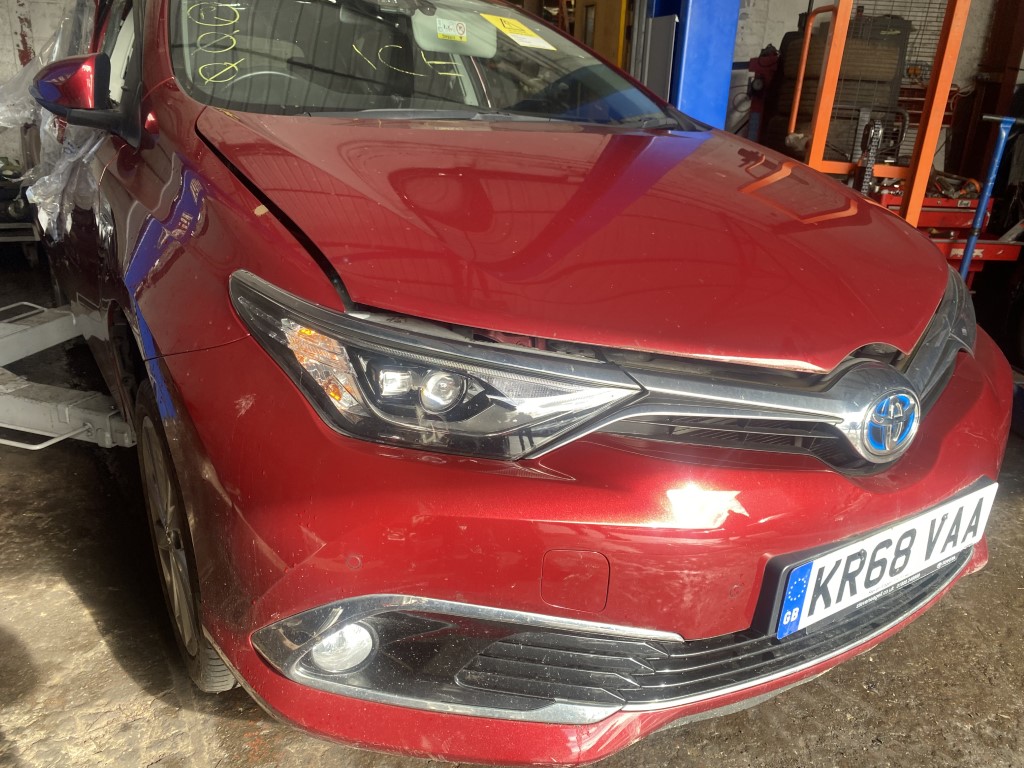 REF 382 TOYOTA AURIS HYBRID MK2 HATCHBACK TOURING SPORTS 1 SPEED AUTO 2018