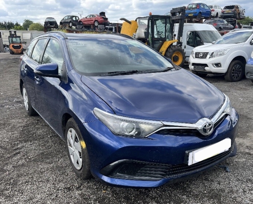 REF 388 TOYOTA  AURIS MK2 ESTATE 2016 1.4D4D 6 SPEED MANUAL