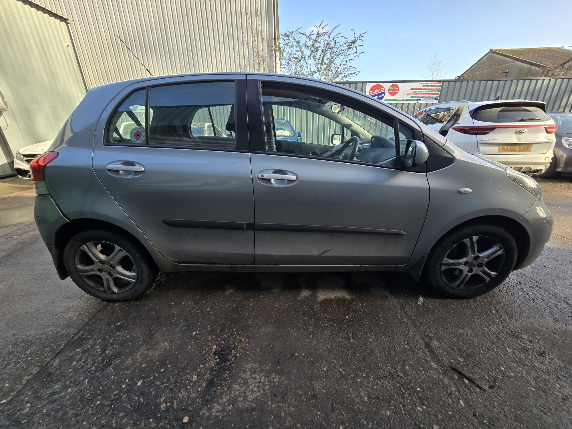 REF 407 TOYOTA YARIS MK2 2010 5DR 1.0 PETROL 1KR-FE MANUAL 5SPD