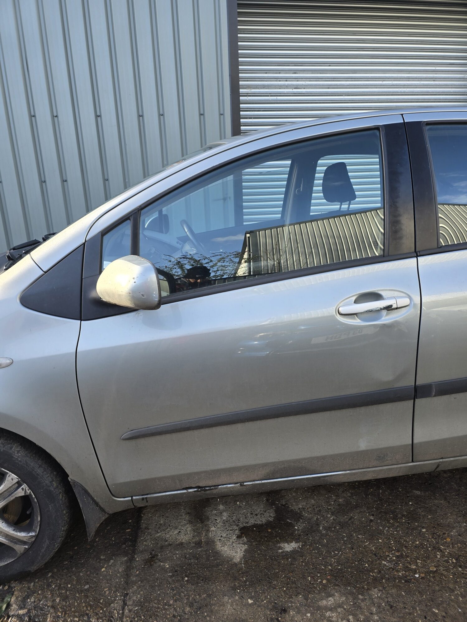 REF 407 TOYOTA YARIS MK2 2010 5DR 1.0 PETROL 1KR-FE MANUAL 5SPD