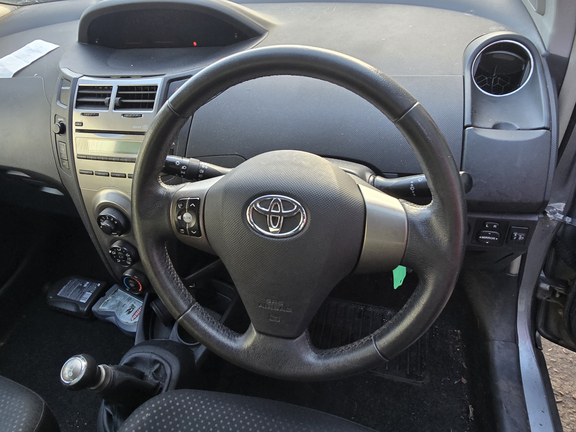 REF 407 TOYOTA YARIS MK2 2010 5DR 1.0 PETROL 1KR-FE MANUAL 5SPD