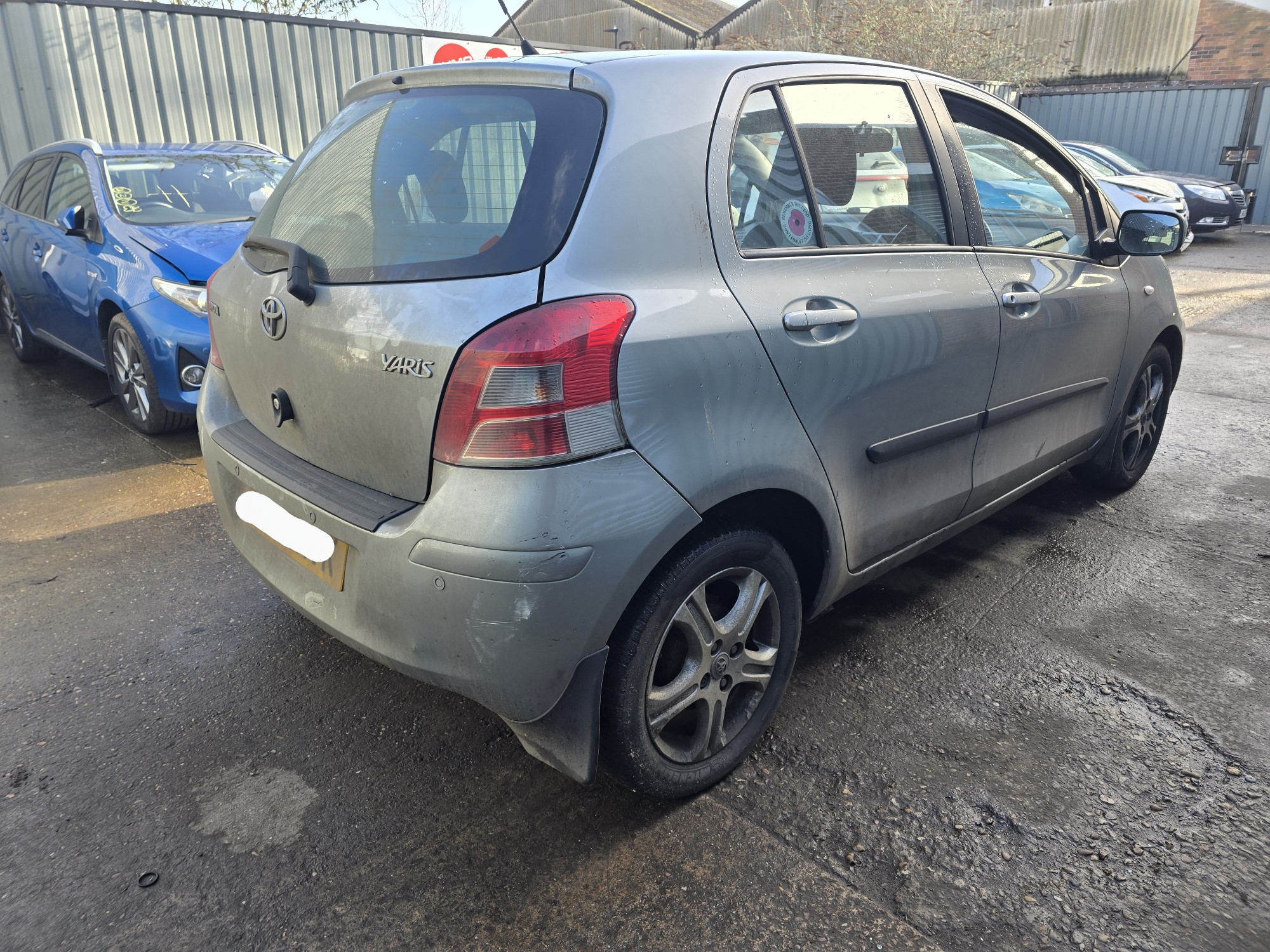 REF 407 TOYOTA YARIS MK2 2010 5DR 1.0 PETROL 1KR-FE MANUAL 5SPD