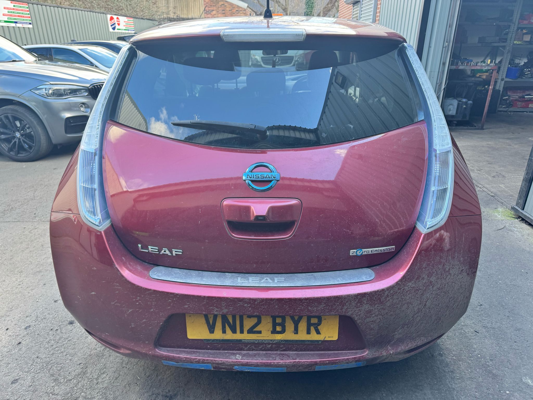 REF 414 NISSAN LEAF EV AUTOMATIC MK1 2012 ELECTRIC DRIVE RED