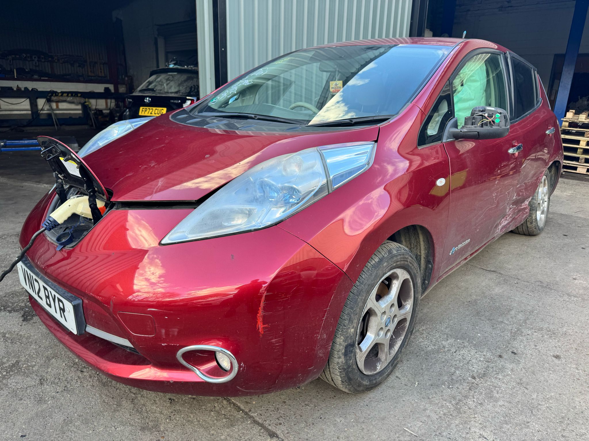 REF 414 NISSAN LEAF EV AUTOMATIC MK1 2012 ELECTRIC DRIVE RED