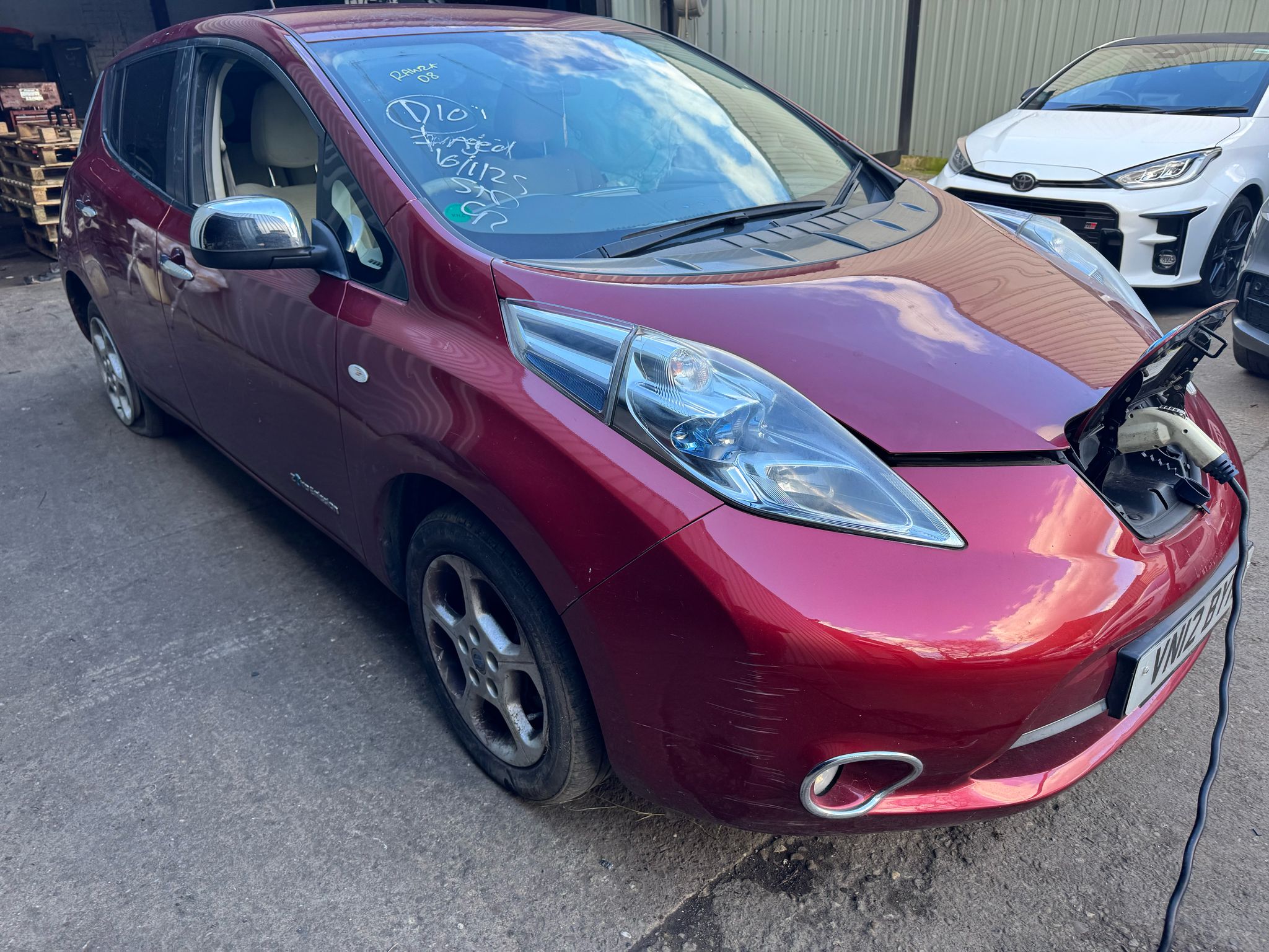 REF 414 NISSAN LEAF EV AUTOMATIC MK1 2012 ELECTRIC DRIVE RED