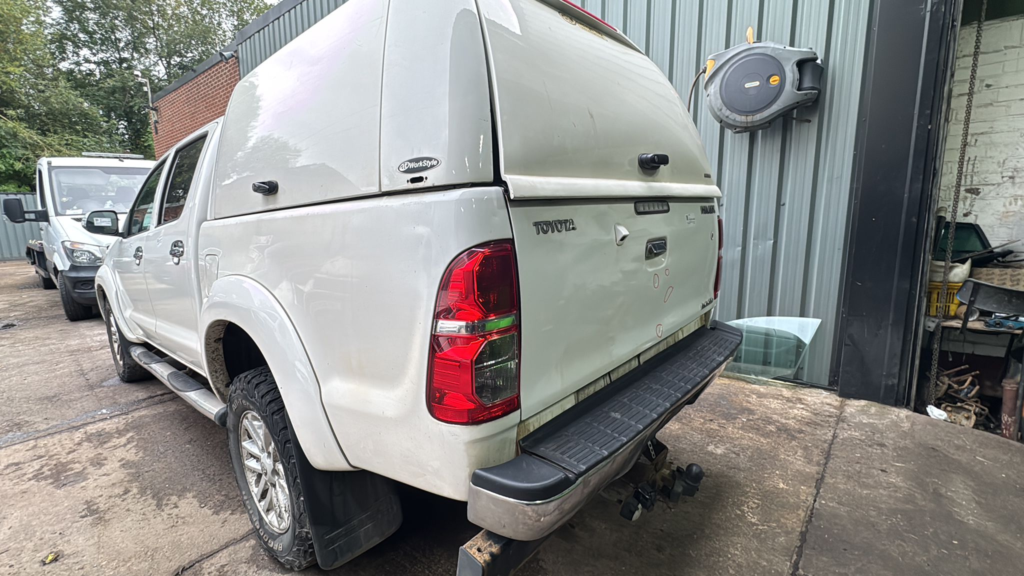 REF 428 TOYOTA HILUX DCB INVINCIBLE 4X4 2014  3.0 D4D  1KD-FTV  5 SPEED MANUAL