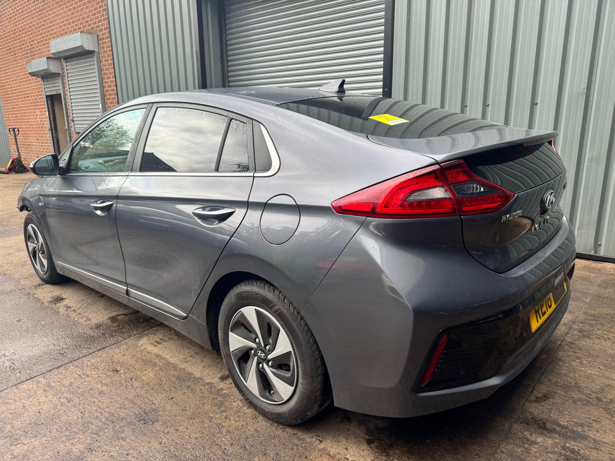 REF 472 HYUNDAI IONIQ PREMIUM 2018 MK1 5 DOOR HATCHBACK 1.6 PETROL/HYBRID