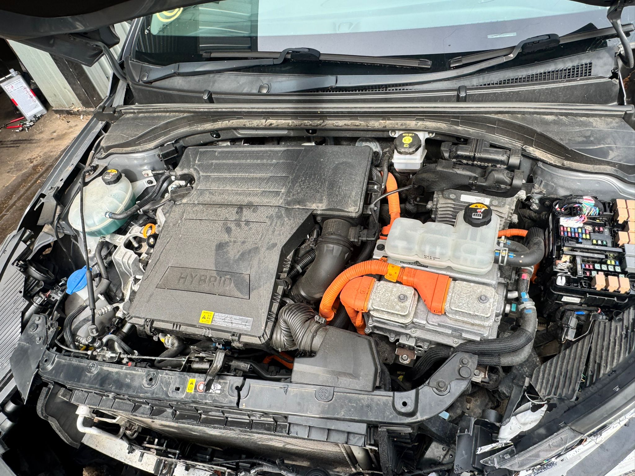 REF 472 HYUNDAI IONIQ PREMIUM 2018 MK1 5 DOOR HATCHBACK 1.6 PETROL/HYBRID