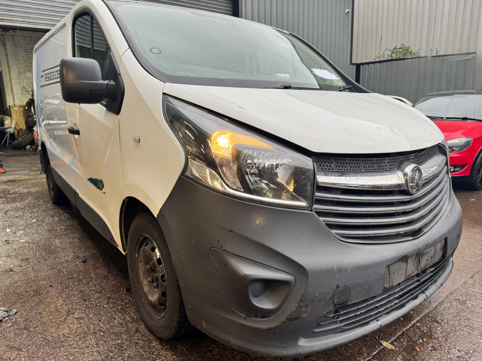 REF 433  VAUXHALL VIVARO 2900 L1H1 CDTI P/V SWB  2014 MK2  1.6 DIESEL  114 BHP  6 SPEED MANUAL