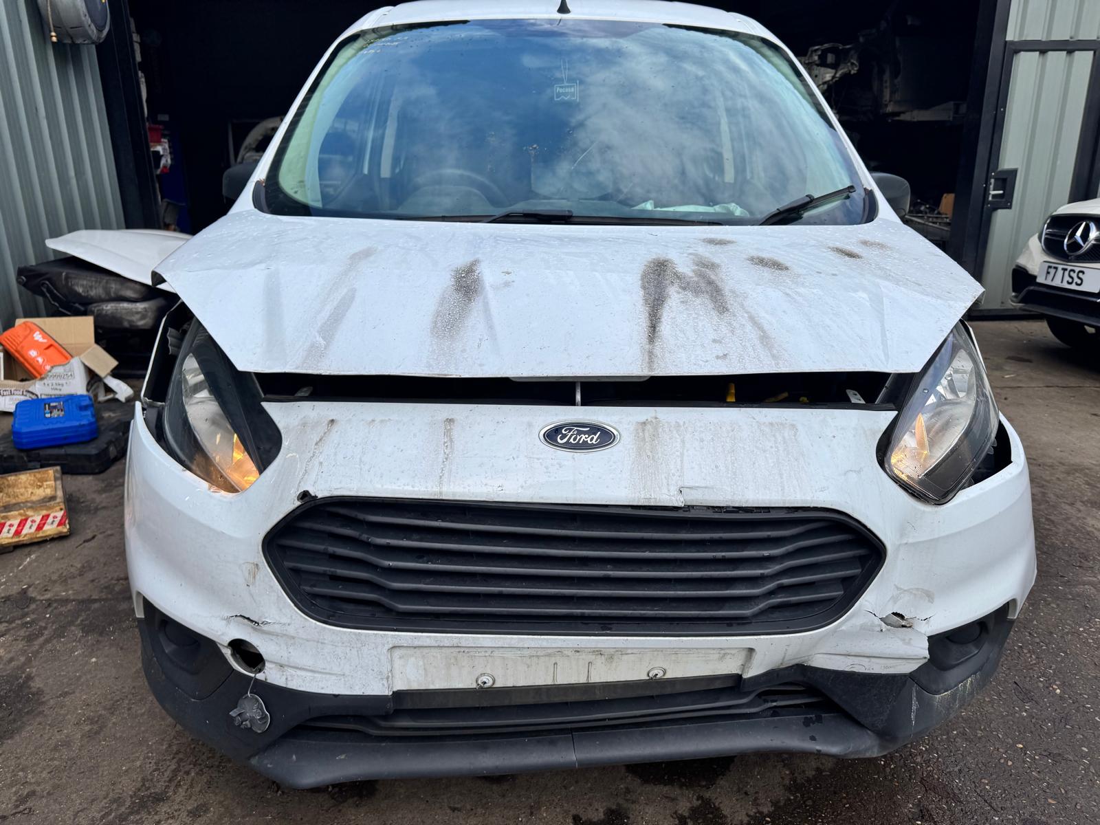 Ref 437 FORD TRANSIT COURIER BASE KOMBI TDCI 5 DOOR MPV DIESEL 2020 6 SPEED MANUAL 1499CC