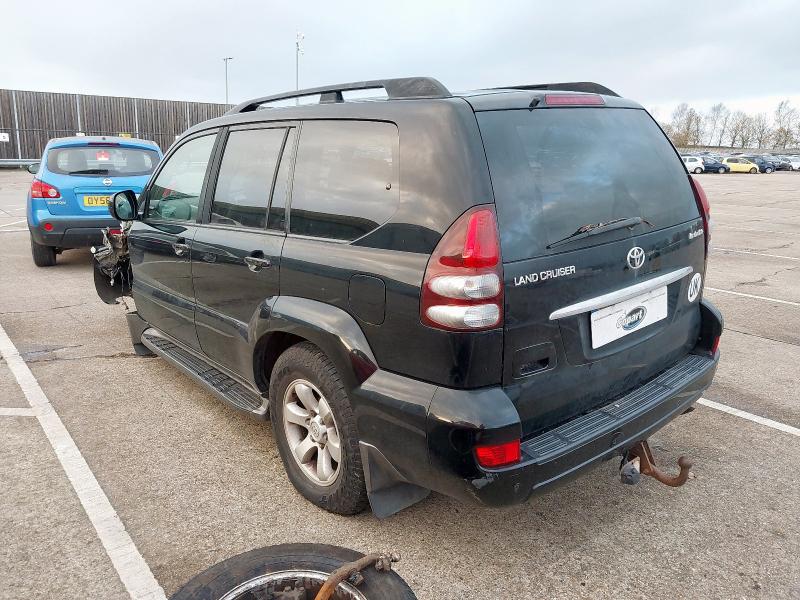 Ref 440 TOYOTA LAND CRUISER INVINCIBLE D-4D 8STR MK2 5 DOOR SUV DIESEL 5 SPEED AUTO 2982CC