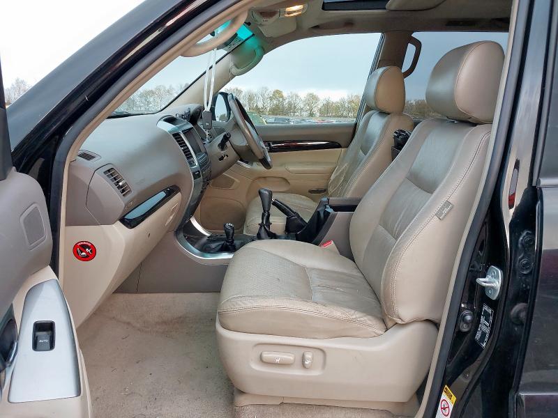 Ref 440 TOYOTA LAND CRUISER INVINCIBLE D-4D 8STR MK2 5 DOOR SUV DIESEL 5 SPEED AUTO 2982CC