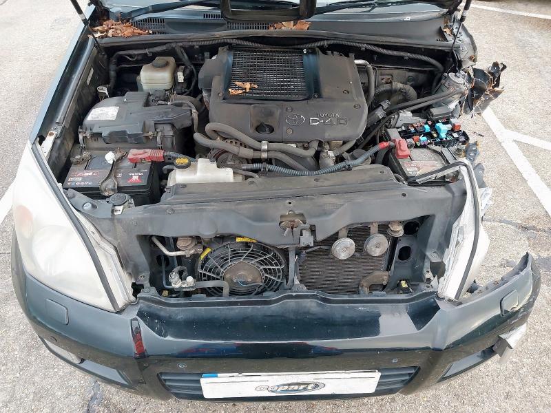 Ref 440 TOYOTA LAND CRUISER INVINCIBLE D-4D 8STR MK2 5 DOOR SUV DIESEL 5 SPEED AUTO 2982CC