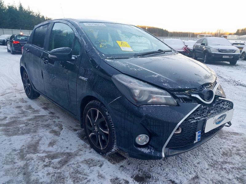 Ref 444 TOYOTA YARIS VVT-I DESIGN M-DRIVE S MK3 5 DOOR HATCHBACK PETROL/ELECTRIC 2017 1 SPEED CVT 1497CC