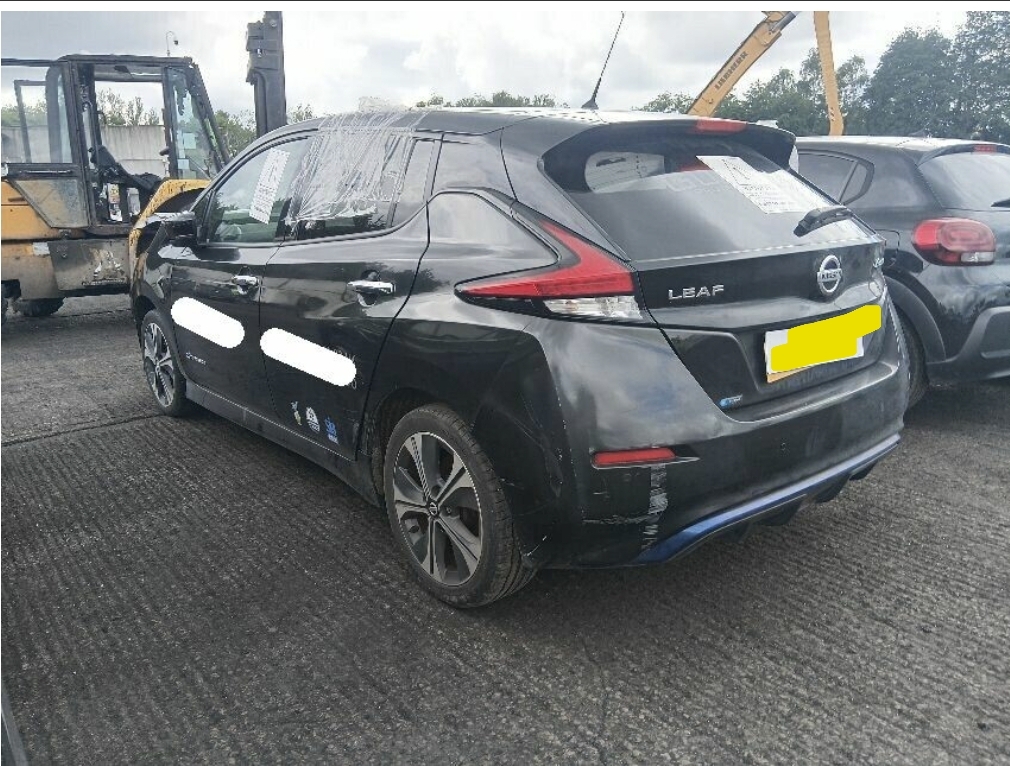 Ref 475 NISSAN LEAF N-CONNECTA  MK2 HATCHBACK ELECTRIC 1 SPEED AUTOMATIC  0CC EM57 40KWH