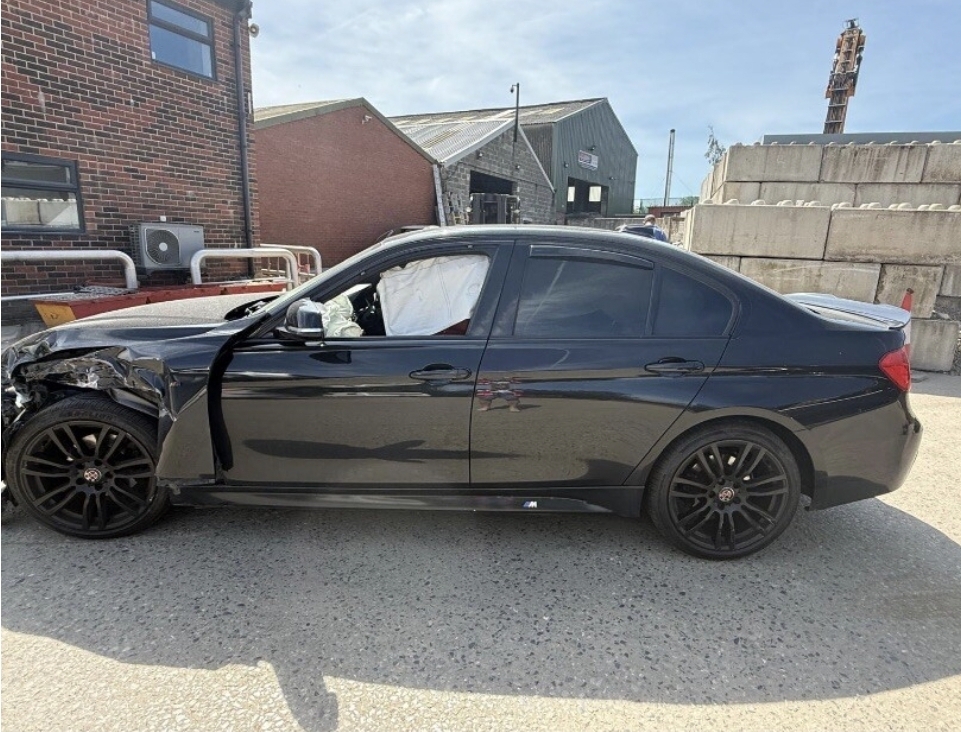 Ref 478 BMW 3 SERIES 320D M SPORT  F30  4 DOOR SALOON DIESEL  BLACK 8 SPEED AUTO 1995CC Engine